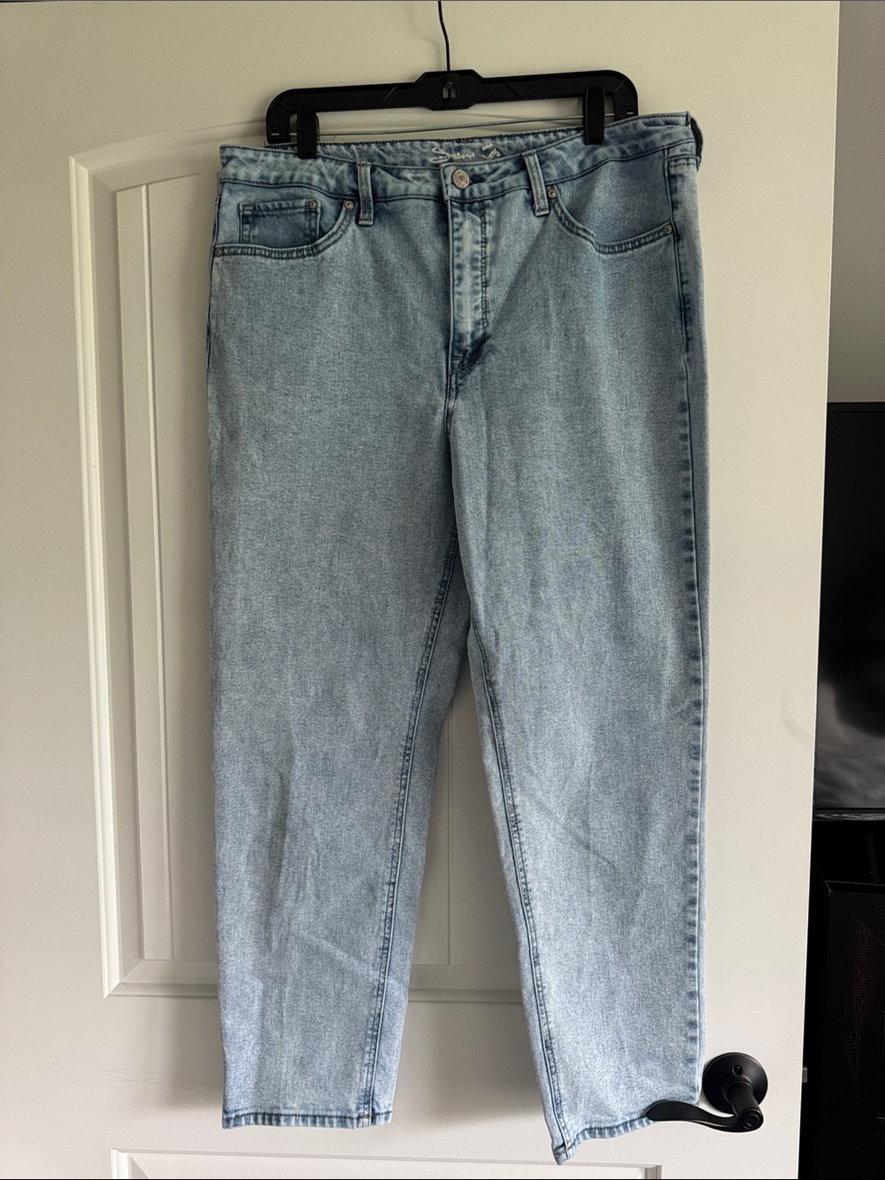 Seven7 Light Wash Relaxed Women's Jeans
